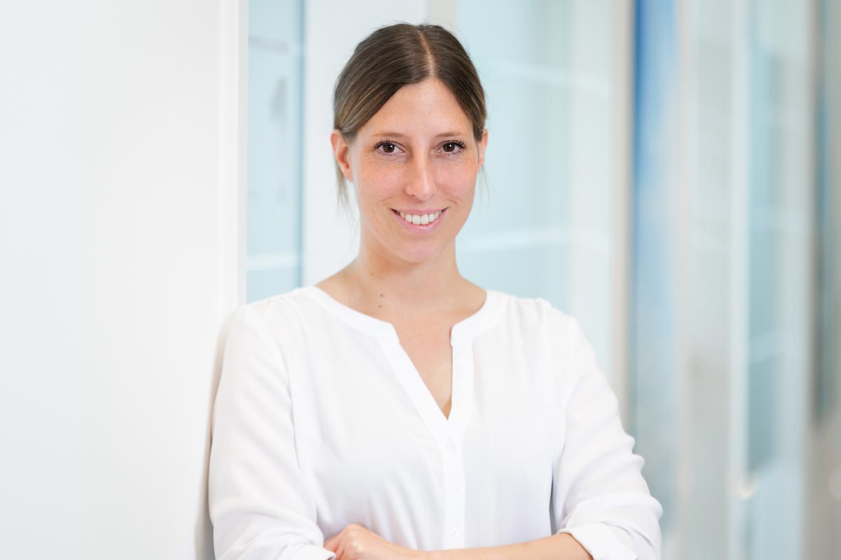 Dr. Jenny Bartz